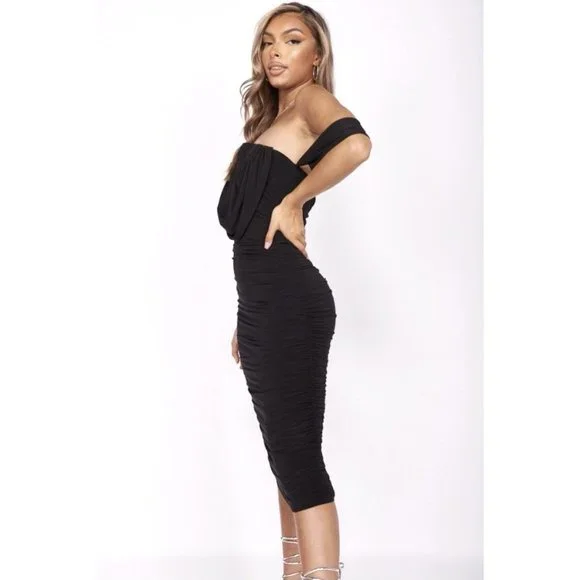 Black Off Shoulder Ruched Bodycon Midi Dress - Picture 3 of 12